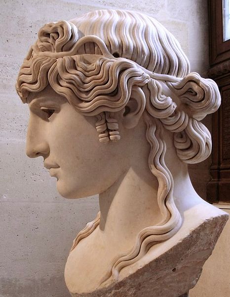Stone head of the acrolith Antinous Mandragon Photo by Marie-Lan Nguyen